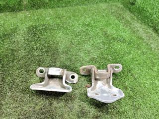 петля двери Hyundai Sonata EF 2000, 2.0 л., бензин, МКПП, седан