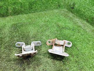 петля двери Mazda 626 GF 1997, 1.8 л., бензин, МКПП, седан