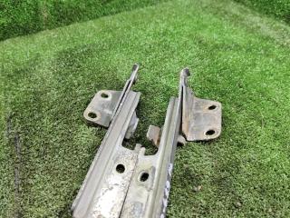 петля капота Kia Carnival UP/GQ 2000, 2.9 л., TDi, дизель, МКПП, минивэн