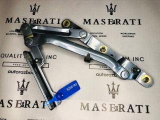 петля крышки багажника Maserati Quattroporte 5 поколение 2005, 4.2 л., M139 A, бензин, робот, седан, задний привод, 81082900