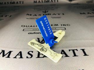 кнопка открытия багажника Maserati Quattroporte 5 поколение 2005, 4.2 л., M139 A, бензин, робот, седан, задний привод