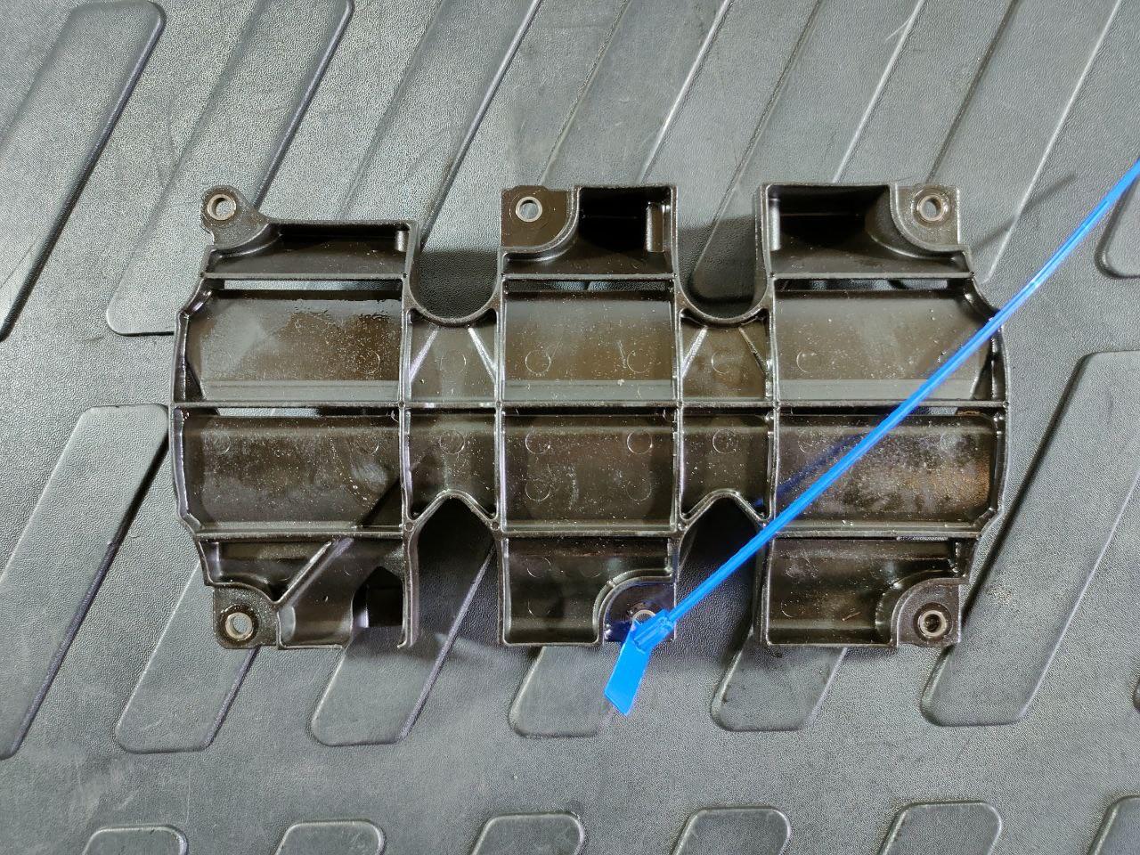 успокоитель масляный Audi A6 4F/C6 2007, 3.2 л., BKH, бензин, АКПП, седан, 06E103623B - фото №1