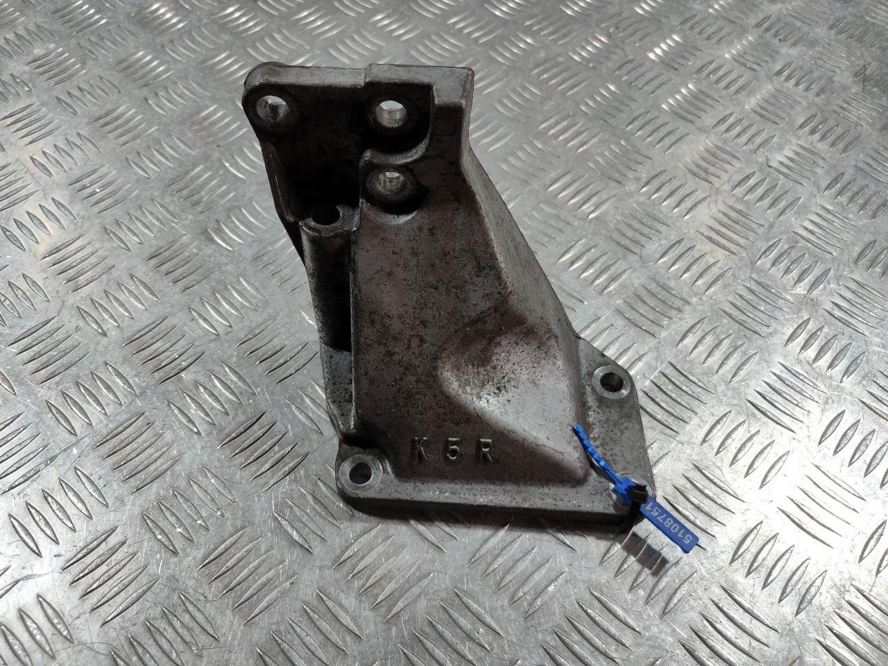 кронштейн двигателя Infiniti FX35 2 поколение 2010, 3.5 л., VQ35HR, бензин, внедорожник 5 дв., 11232JK50A, 11232-JK500 - фото №1