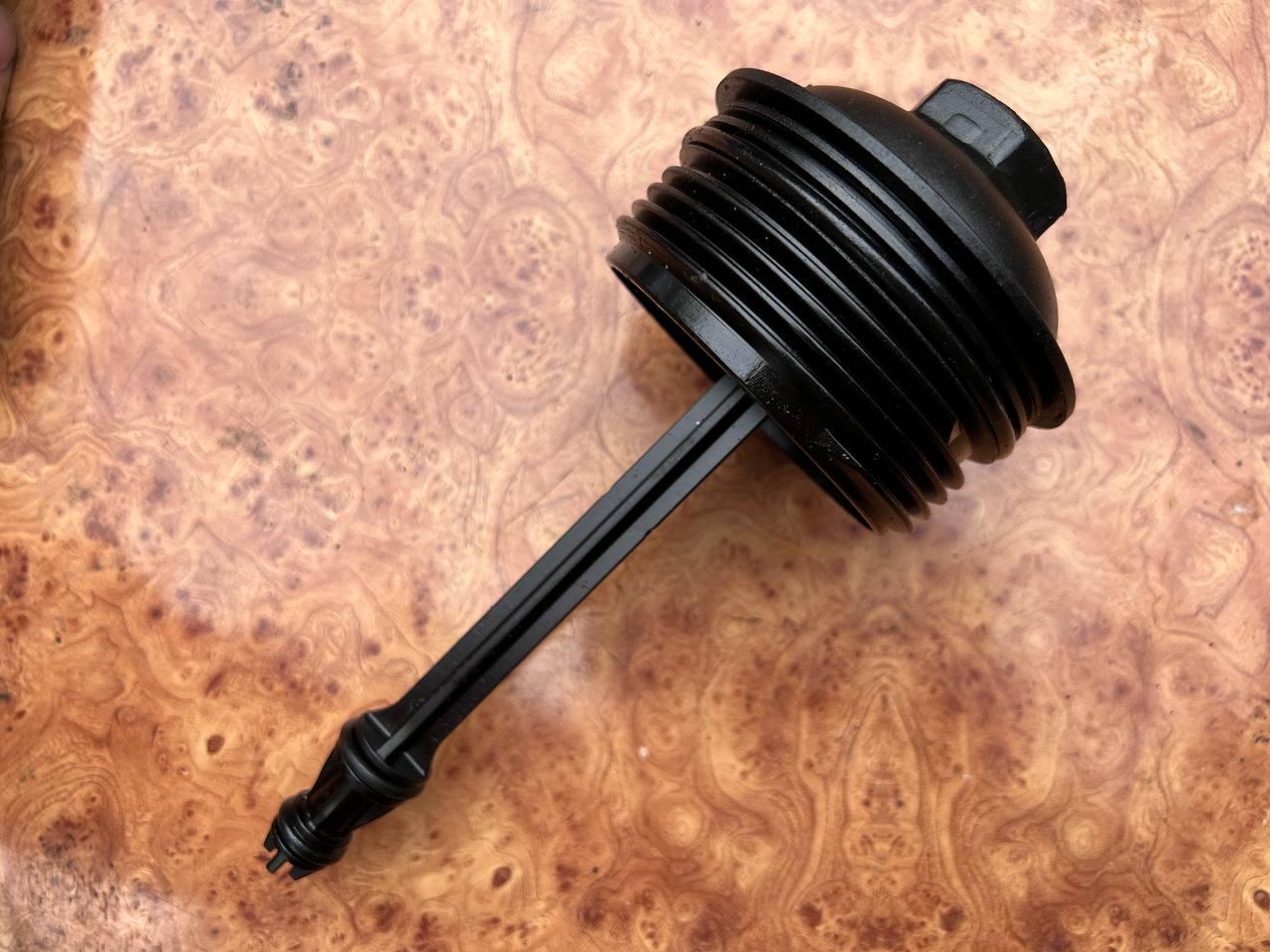крышка масляного стакана Audi A6 4G/C7 2012, 3.0 л., CGWC, бензин, АКПП, седан, 03L115433 - фото №1