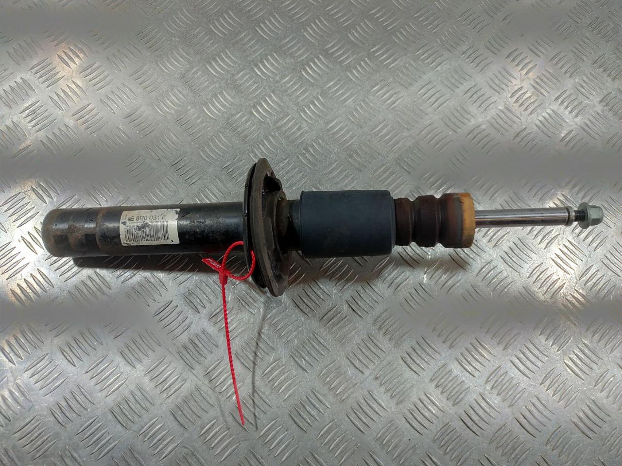 амортизатор передний Audi Q5 8R 2011, 3.2 л., CALB, бензин, АКПП, внедорожник 5 дв., 8R0031G, 8R0413031G - фото №1