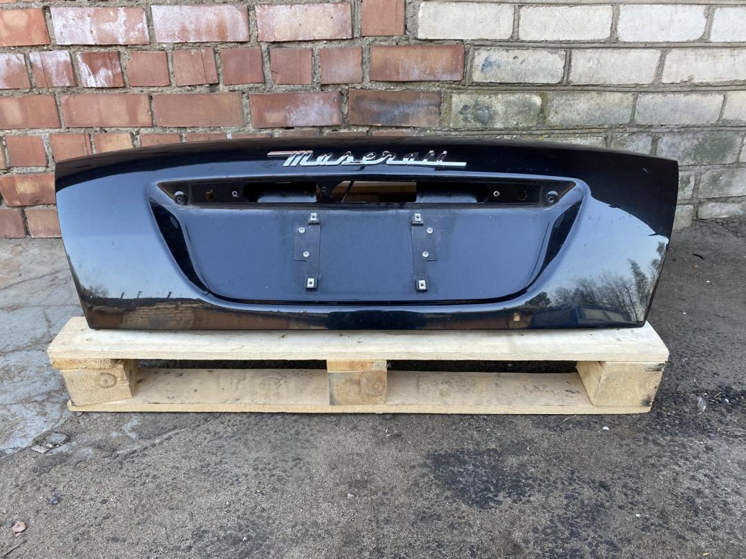 крышка багажника (дверь 3-5) Maserati Quattroporte 5 поколение 2005, 4.2 л., бензин, АКПП, черный, седан, 67213800 - фото №1