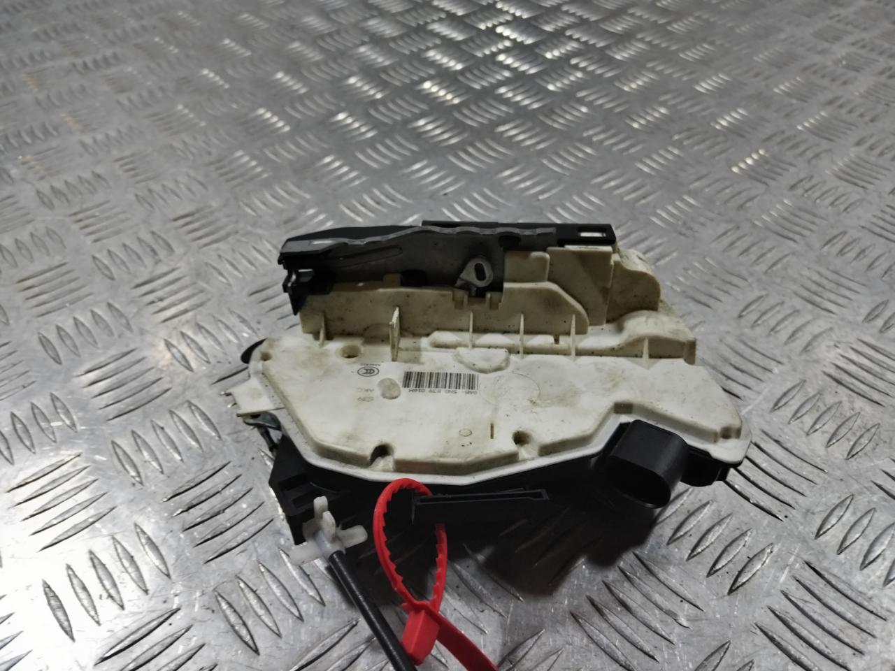 замок двери задней правой Volkswagen Passat CC 1 поколение 2012, 2.0 л., CCTA, бензин, АКПП, купе, 5N0839016H, 5N0839016S - фото №1