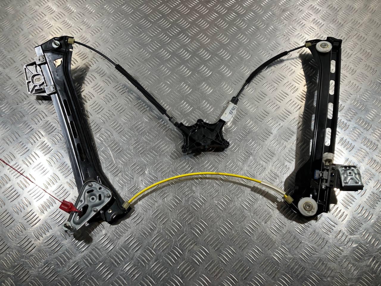 стеклоподъемник передний левый Mercedes-Benz CLS-Класс C218/X218 2012, 4.7 л., M 278.922, бензин, АКПП, A2187200379 - фото №1