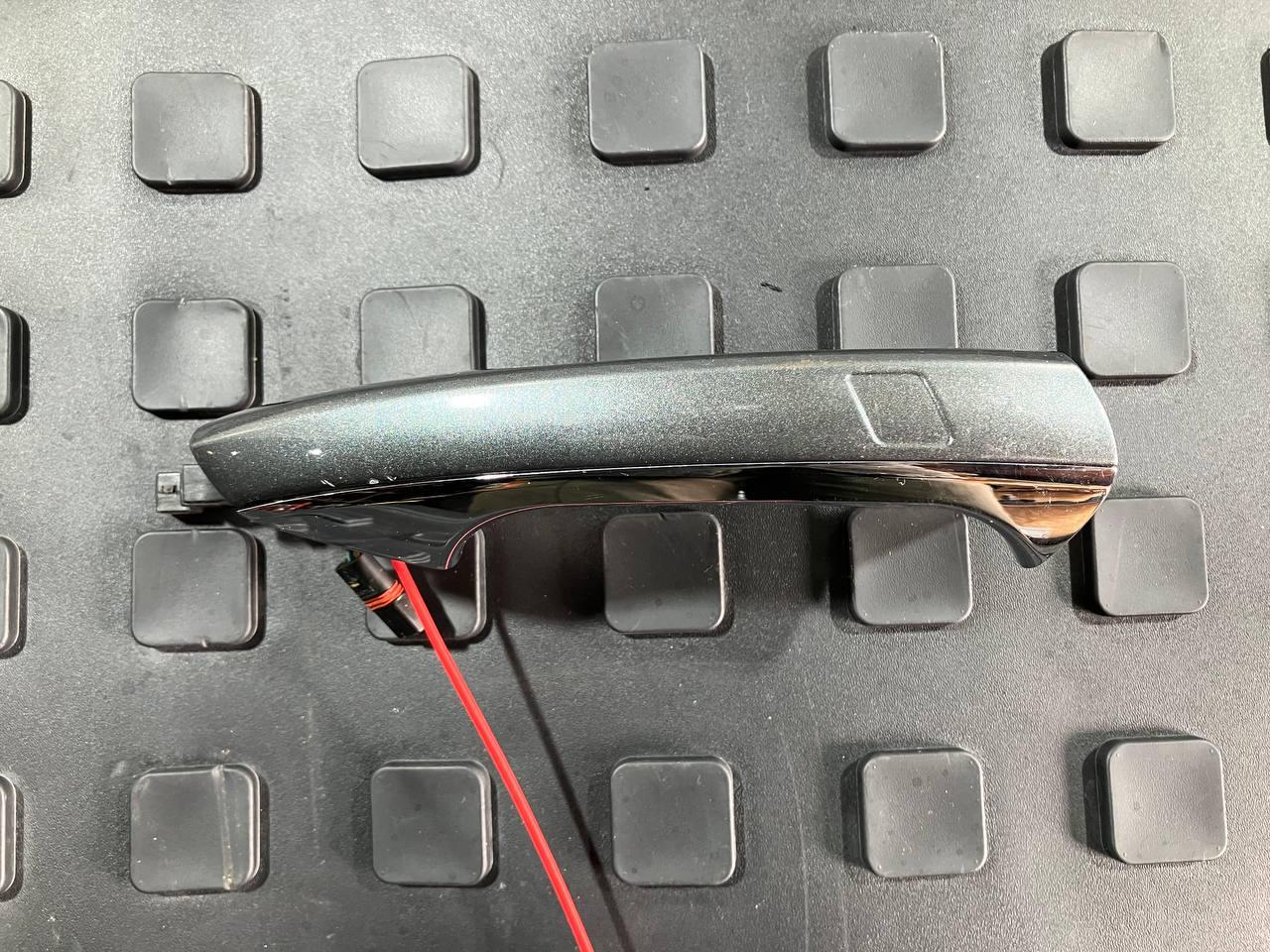 ручка наружная Mercedes-Benz CLS-Класс C218/X218 2012, 4.0 л., M 278.910, бензин, АКПП, седан - фото №1