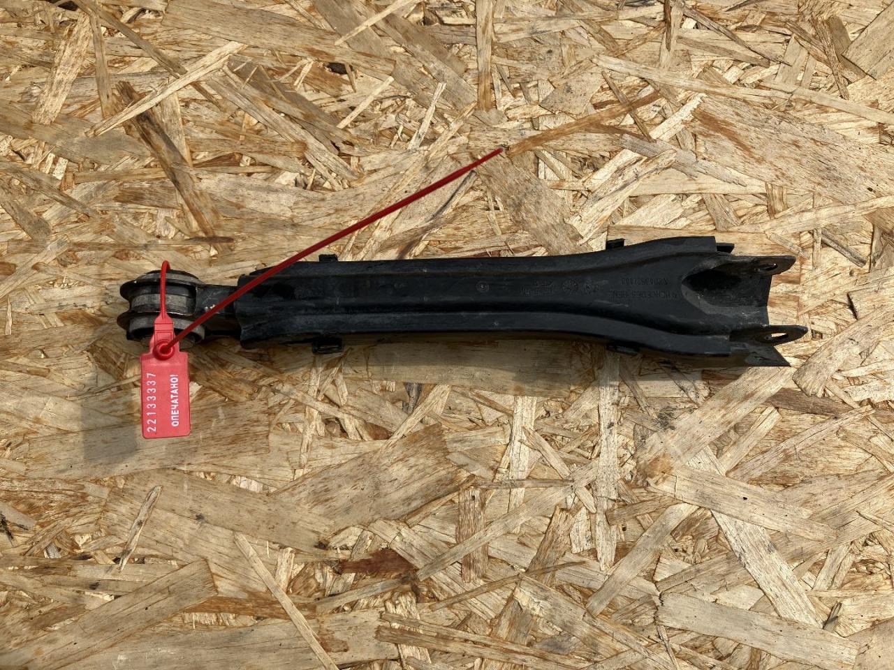 рычаг задний правый Mercedes-Benz E-Класс W212/S212/C207/A207 2011, 3.5 л., M 276.952, бензин, АКПП, седан, A2043521205 - фото №1