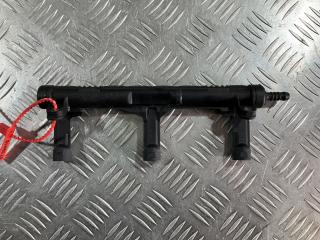 топливная рампа Audi A7 4G [рестайлинг] 2015, 3.0 л., CREC, бензин, АКПП, хетчбэк 5 дв., 06E133681L