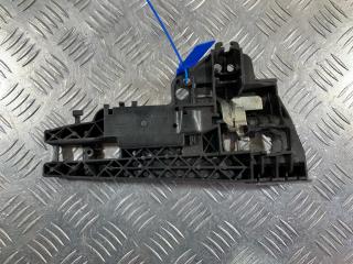 скелет ручки двери передней левой Audi A8 D4/4H 2012, 4.2 л., CDRA, бензин, АКПП, седан, 4H1837885