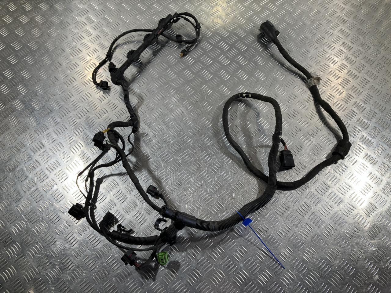 проводка двигателя Volkswagen Passat CC 1 поколение 2012, 2.0 л., CCZB, бензин, АКПП, купе, 06J972619BR - фото №1