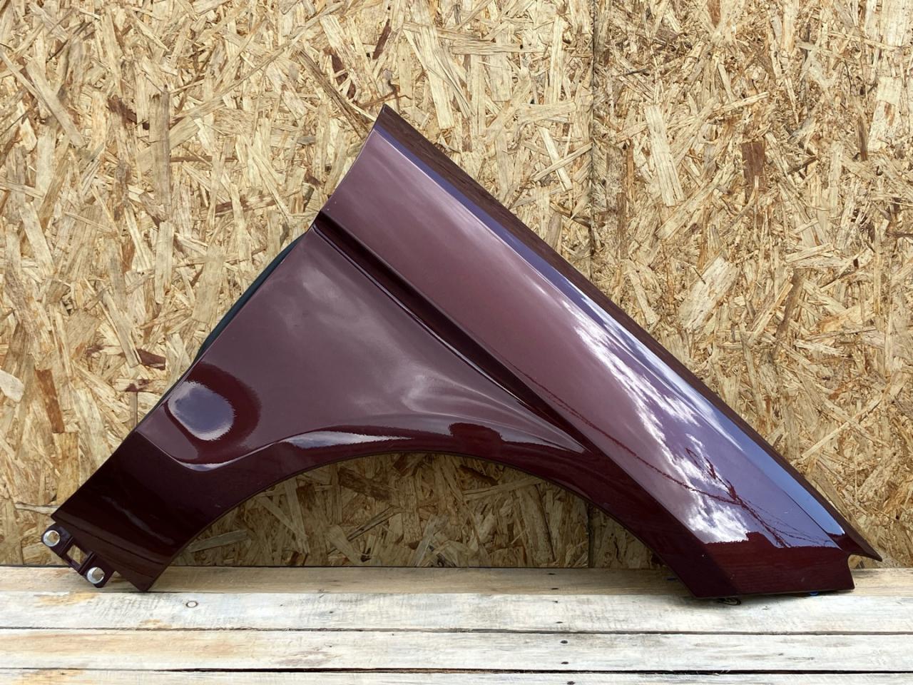 крыло переднее правое Mercedes-Benz M-Класс W166 2014, бензин, АКПП, внедорожник 5 дв., A1668802600 - фото №1