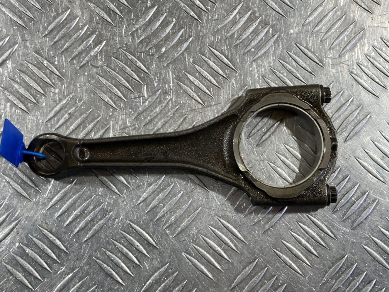 шатун Audi Q7 4L 2008, 4.2 л., BAR, бензин, АКПП, внедорожник 5 дв. - фото №1