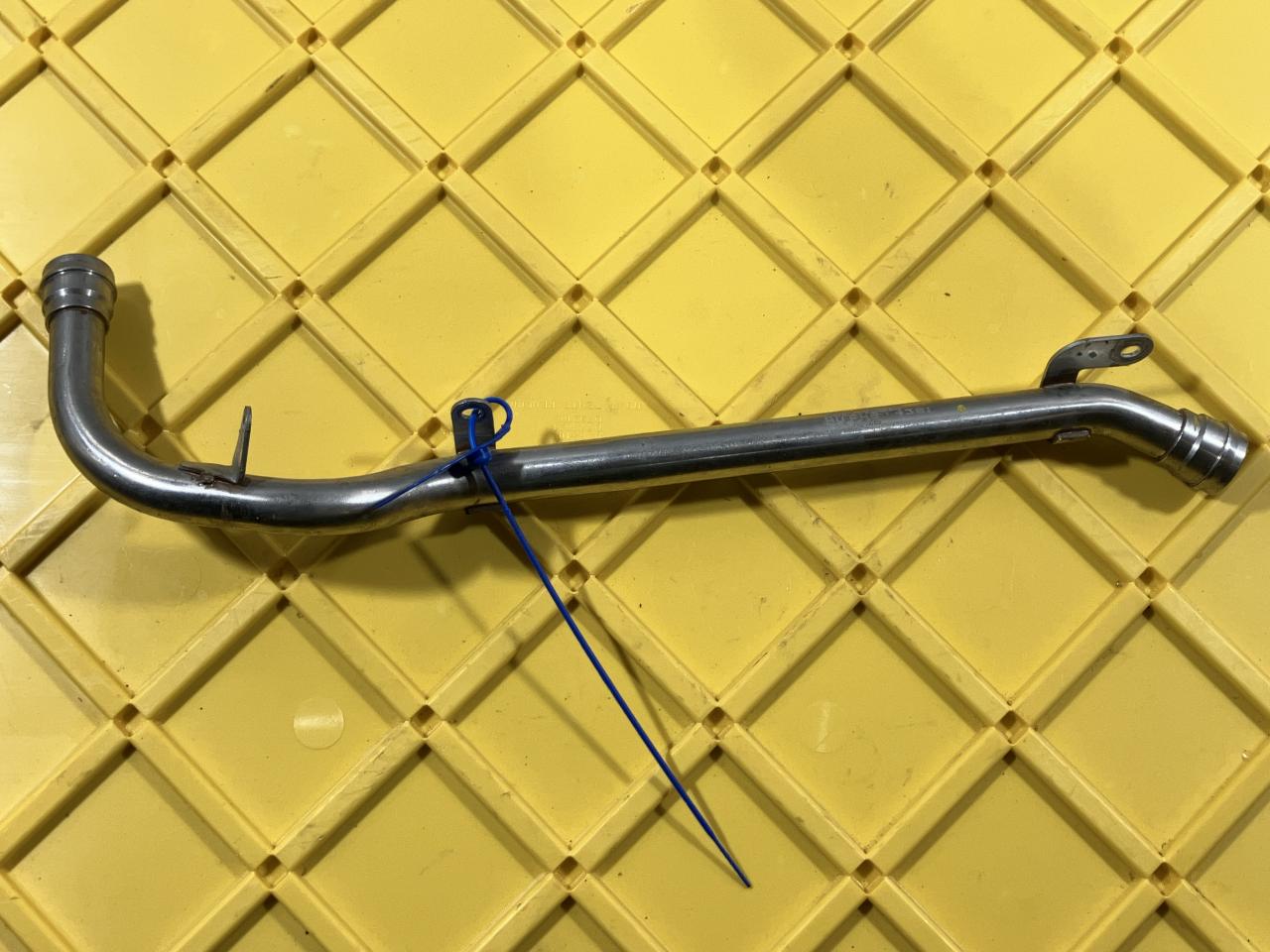 трубка охлаждающей жидкости Audi Q7 4M 2018, 3.0 л., CREC, бензин, 06E131831S - фото №1