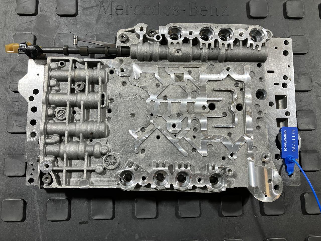 гидроблок АКПП Mercedes-Benz GL-Класс X166 2013, 4.7 л., M 278.928, бензин, АКПП, внедорожник 5 дв., R2122771201, R2122771301 - фото №1