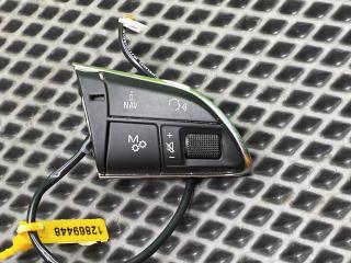 кнопки управления на руле Audi A8 D4/4H 2012, 4.2 л., CDRA, бензин, АКПП, седан, 4H0951523G