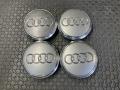 колпачок литого диска Audi Q7 4L 2008, 4.2 л., BAR, бензин, АКПП, внедорожник 5 дв., 4L0601170 - фото №2