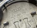 колпачок литого диска Audi Q7 4L 2008, 4.2 л., BAR, бензин, АКПП, внедорожник 5 дв., 4L0601170 - фото №9