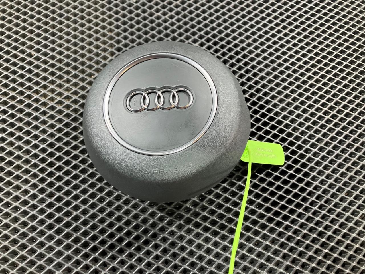 подушка безопасности водителя Audi A6 4G/C7 2012, 2.0 л., CAEB, бензин, седан, 4G0880201F - фото №1