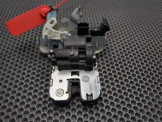 замок багажника Audi A8 D4/4H 2012, 4.2 л., CDRA, бензин, АКПП, седан, 4H0827505, 4H0827505A