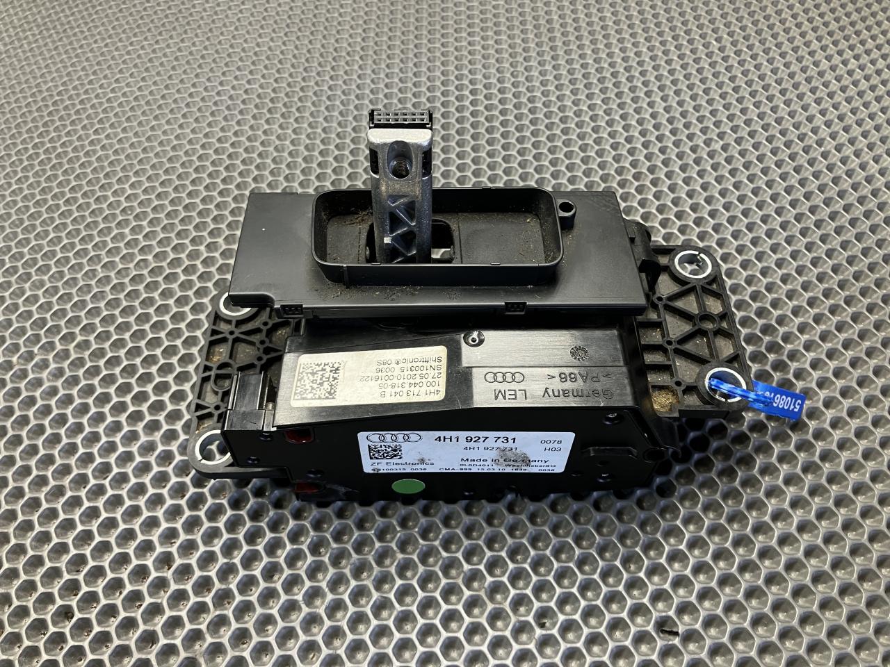 кулиса Audi A8 D4/4H 2010, 4.2 л., CDRA, бензин, седан, 4H1713041B, 4H1927731 - фото №1