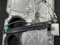 стеклоподъемник передний правый Volkswagen Phaeton 1 поколение 2004, 4.2 л., BGH, бензин, АКПП, седан, 3D4837756 - фото №3