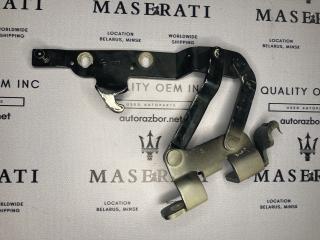 петля капота левая Maserati Quattroporte 5 поколение 2005, 4.2 л., бензин, АКПП, черный, седан, 81082700, 66883800, 66818000