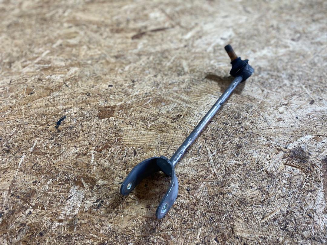 стойка стабилизатора Lexus LS 4 поколение 2007, 4.6 л., 1UR-FSE, бензин, АКПП, седан - фото №1