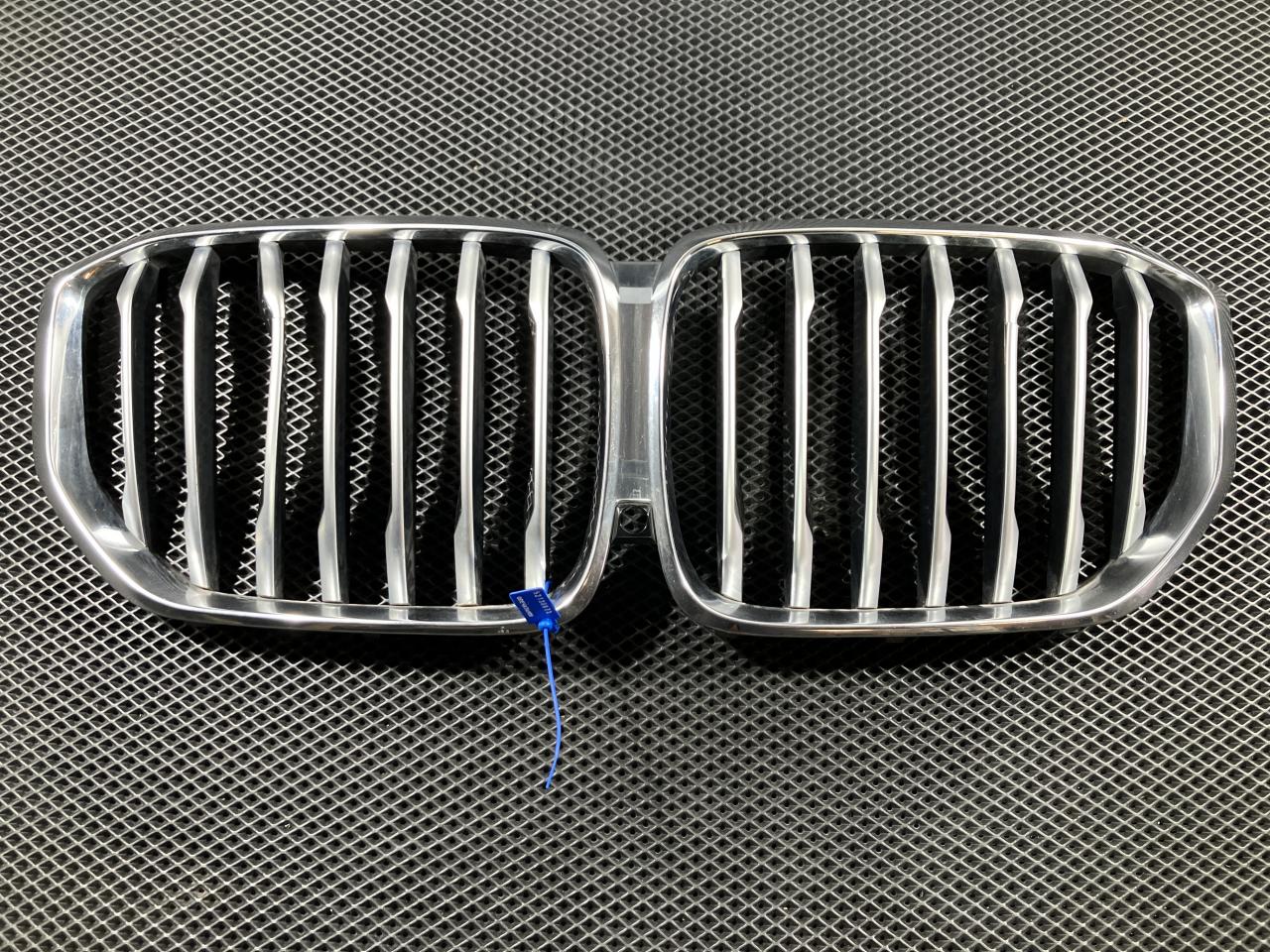 решетка радиатора BMW X5 G05 2019, 3.0 л., дизель, АКПП, внедорожник 5 дв., 20240006541 - фото №1
