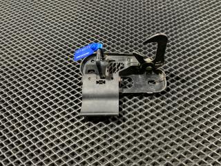 захватный крюк капота Volkswagen Passat CC 1 поколение 2012, 2.0 л., CCZB, бензин, АКПП, 3C8823480