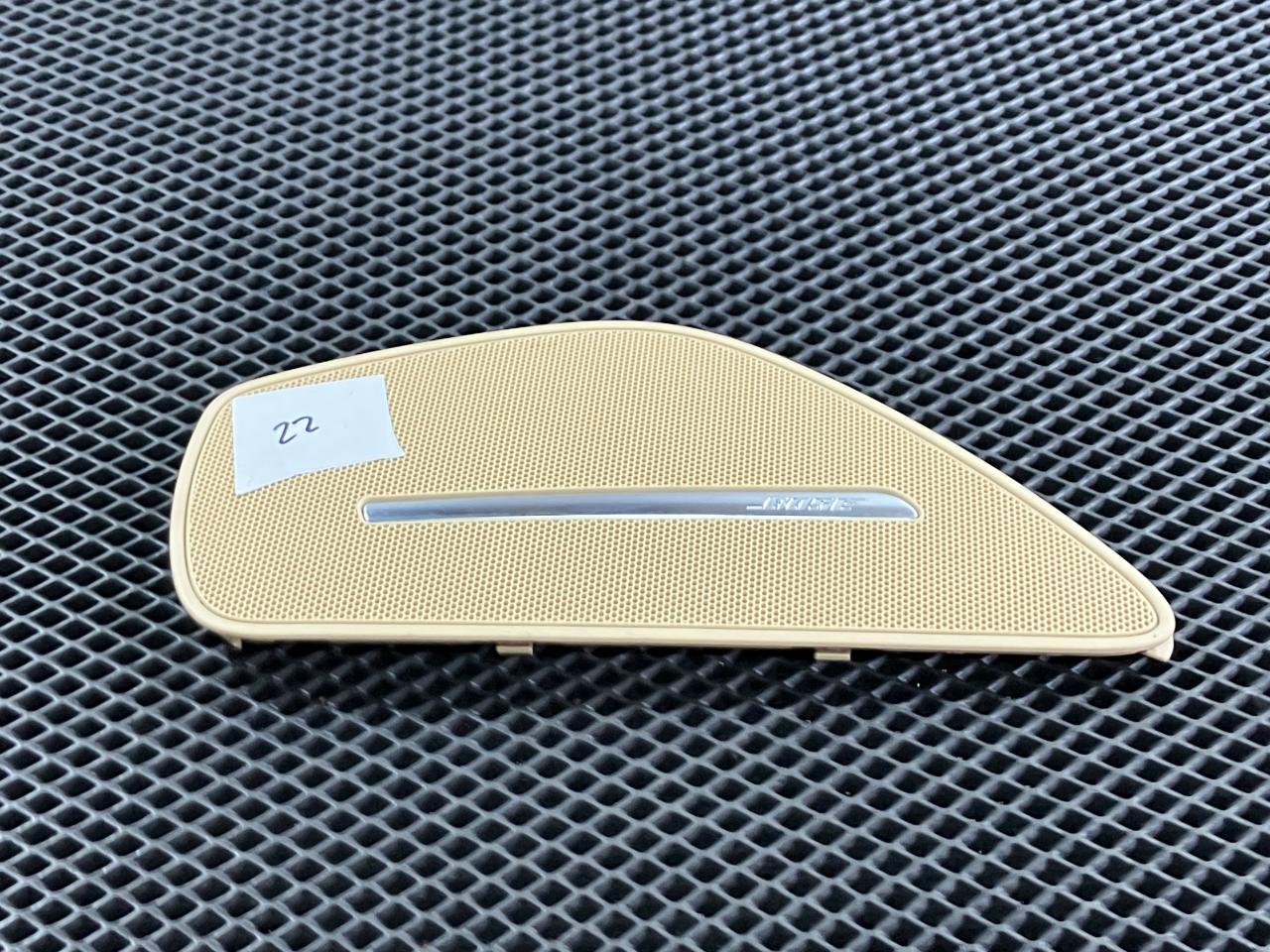 сетка на динамик Audi A8 D4/4H 2012, 4.2 л., CDRA, бензин, АКПП, седан, 4H0868152A - фото №1