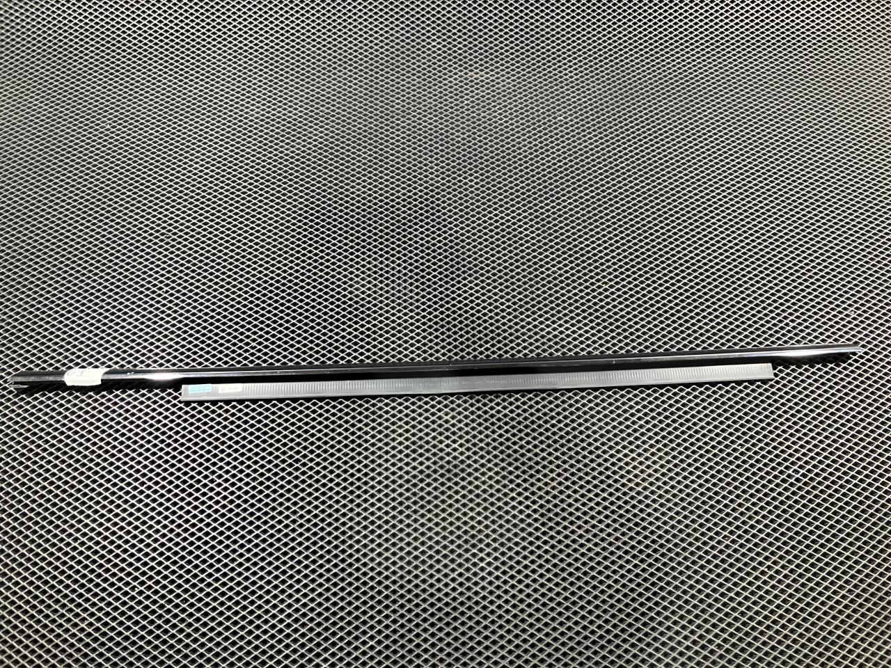 молдинг двери задней правой Audi A8 D4/4H 2012, 4.2 л., CDRA, бензин, АКПП, седан, 4H4853764C - фото №1