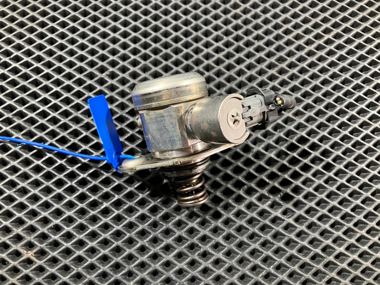 ТНВД Land Rover Range Rover Sport 2 поколение 2016, 5.0 л., 508PN, бензин, C2Z31828, DX23-9D376-AB, DX23-9D376-AA, DX23-9D376-AB - фото №1