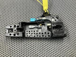 скелет ручки двери передней правой Audi A8 D4/4H 2012, 4.2 л., CDRA, бензин, АКПП, седан, 4H0837886
