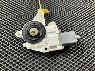 моторчик стеклоподъемника задний правый Mercedes-Benz GL-Класс X166 W166 2014, 6.3 л., M 100.981, бензин, АКПП, внедорожник 5 дв., A1669060601, 0130822756