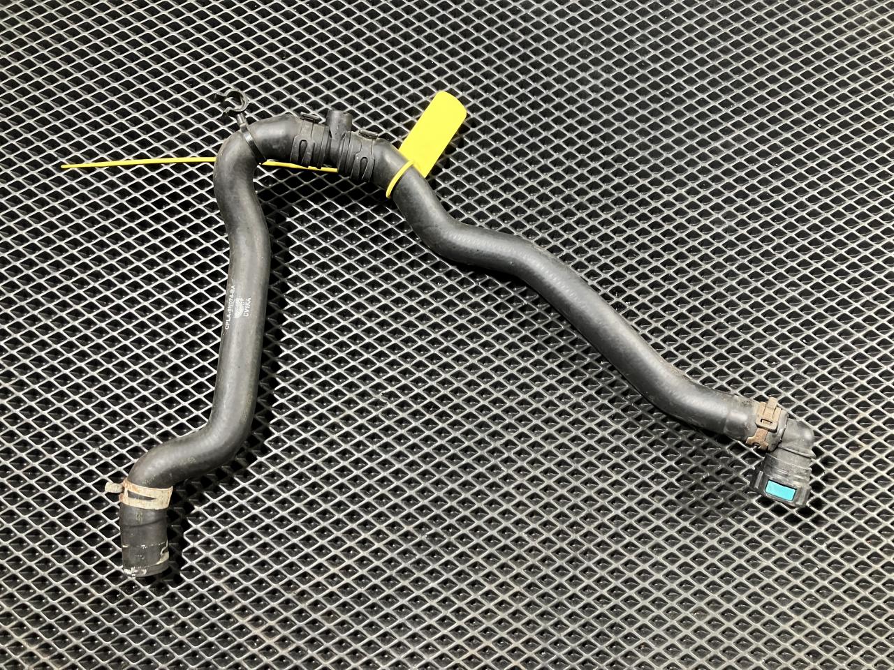 патрубок (трубопровод, шланг) Land Rover Range Rover Sport 2 поколение 2014, 5.0 л., 508PS, бензин, АКПП, внедорожник 5 дв., CPLA-8N074-BA - фото №1