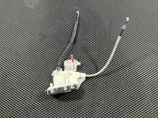 замок двери передней правой Mercedes-Benz E-Класс W212/S212/C207/A207 2011, 3.5 л., M 276.952, бензин, АКПП, седан, A2047203035