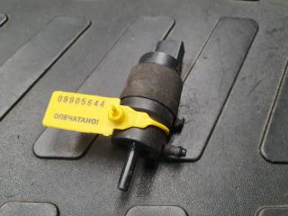 насос (моторчик) омывателя стекла Audi A4 B8 [рестайлинг] 2013, 2.0 л., CAEB, бензин, АКПП, седан, 8K5955647