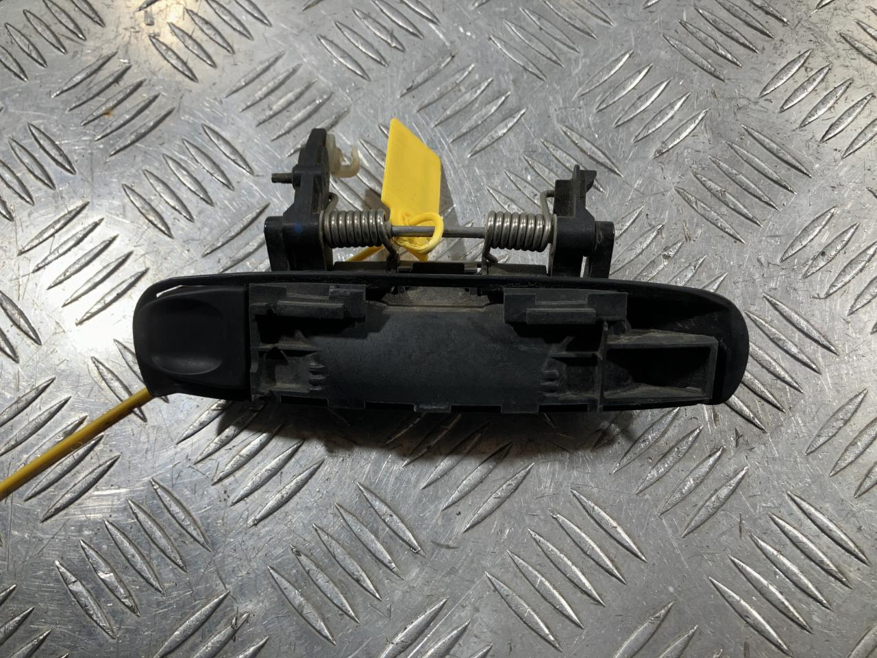 ручка наружная задняя правая Audi A6 4F/C6 2007, 3.2 л., BKH, бензин, АКПП, седан, 4F0837208 - фото №1