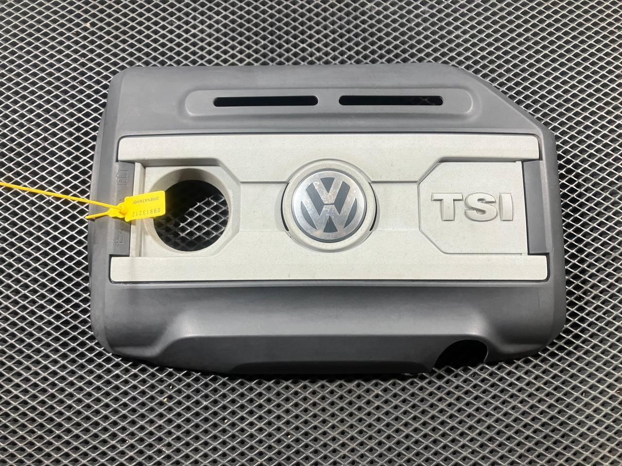 декоративная крышка двигателя Volkswagen Passat CC 1 поколение 2012, 2.0 л., CCTA, бензин, АКПП, купе, 06J103925H - фото №1