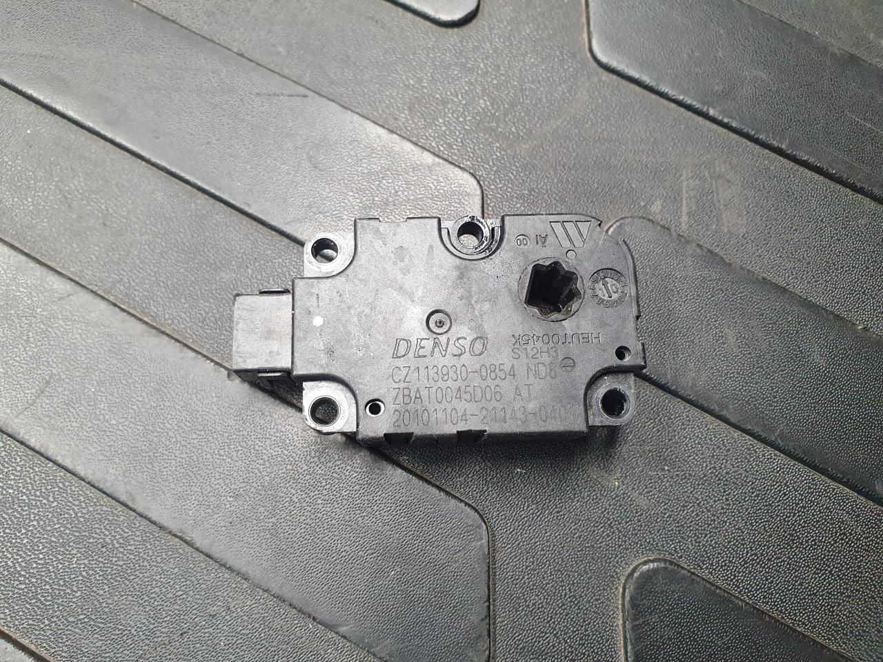 моторчик заслонки печки Audi A8 D4/4H 2012, 4.2 л., CDRA, бензин, АКПП, седан, CZ1139300854, 4H0820511A - фото №1