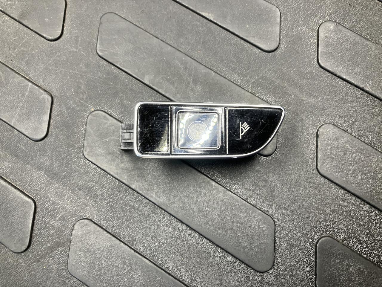 фонарь салона (плафон) Audi A8 D4/4H 2011, 4.2 л., CDRA, бензин, АКПП, седан, 4H0947353, 4H4947353 - фото №1