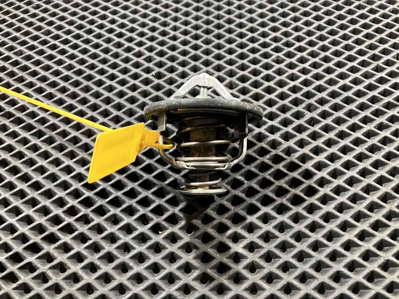 термостат Infiniti FX35 2 поколение 2011, 5.0 л., VK50VE, бензин, АКПП, седан, 21200-AD201 - фото №1