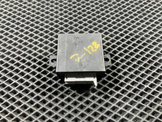 блок управления зеркалами Audi A8 D2/4D [рестайлинг] 2001, 4.2 л., AQF, бензин, 4A0907445A