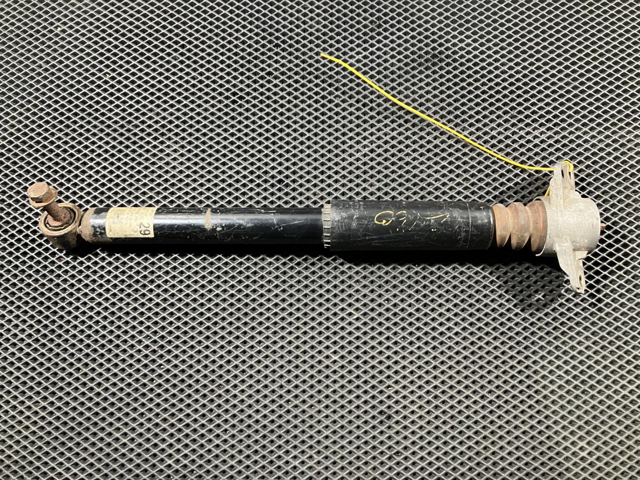 амортизатор задний Volkswagen Passat CC 1 поколение 2012, 2.0 л., CCZB, бензин, АКПП, купе, 3C0512011DF, 3C0513049CH - фото №1