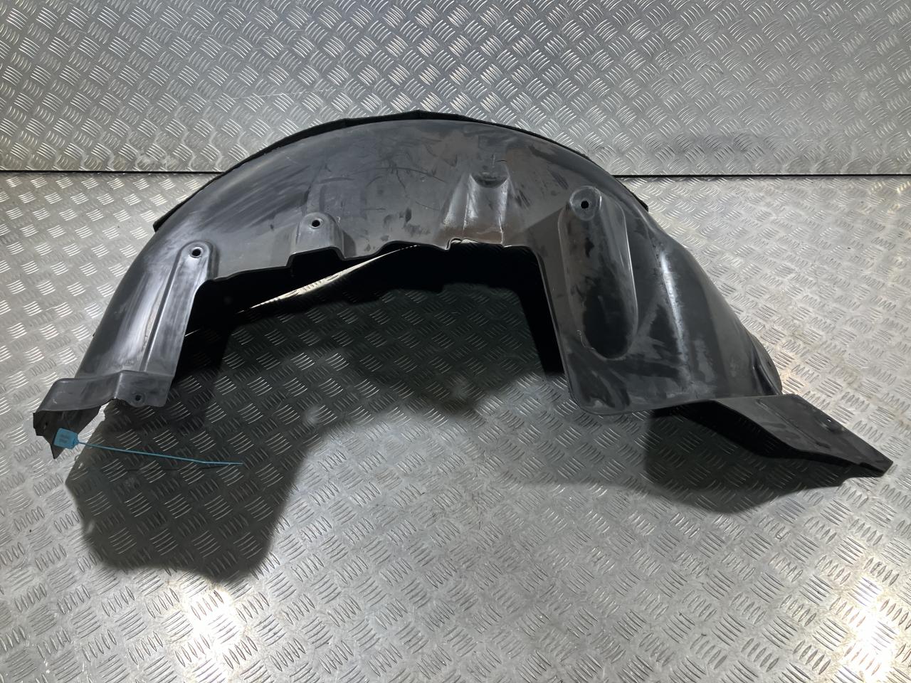 защита арок задняя правая (подкрылок) Mercedes-Benz GL-Класс X166 2013, 4.7 л., M 278.928, бензин, АКПП, внедорожник 5 дв., A1668847522 - фото №1