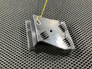 Крепление бампера заднего Audi A8 D2/4D [рестайлинг] 2001, 4.2 л., AQF, бензин, 4D0807571A