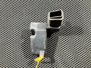 воздуховод (дефлектор) радиатора Audi A8 D2/4D [рестайлинг] 2001, 4.2 л., AQF, бензин, 4D0903423B